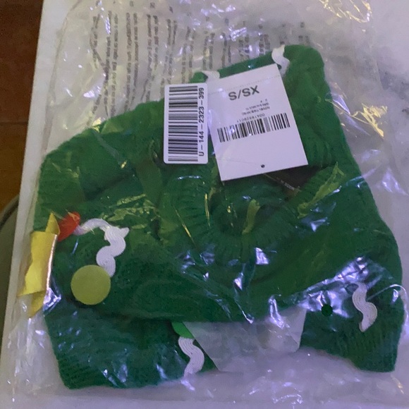 Pet Christmas Tree Hoodie - Picture 5 of 5